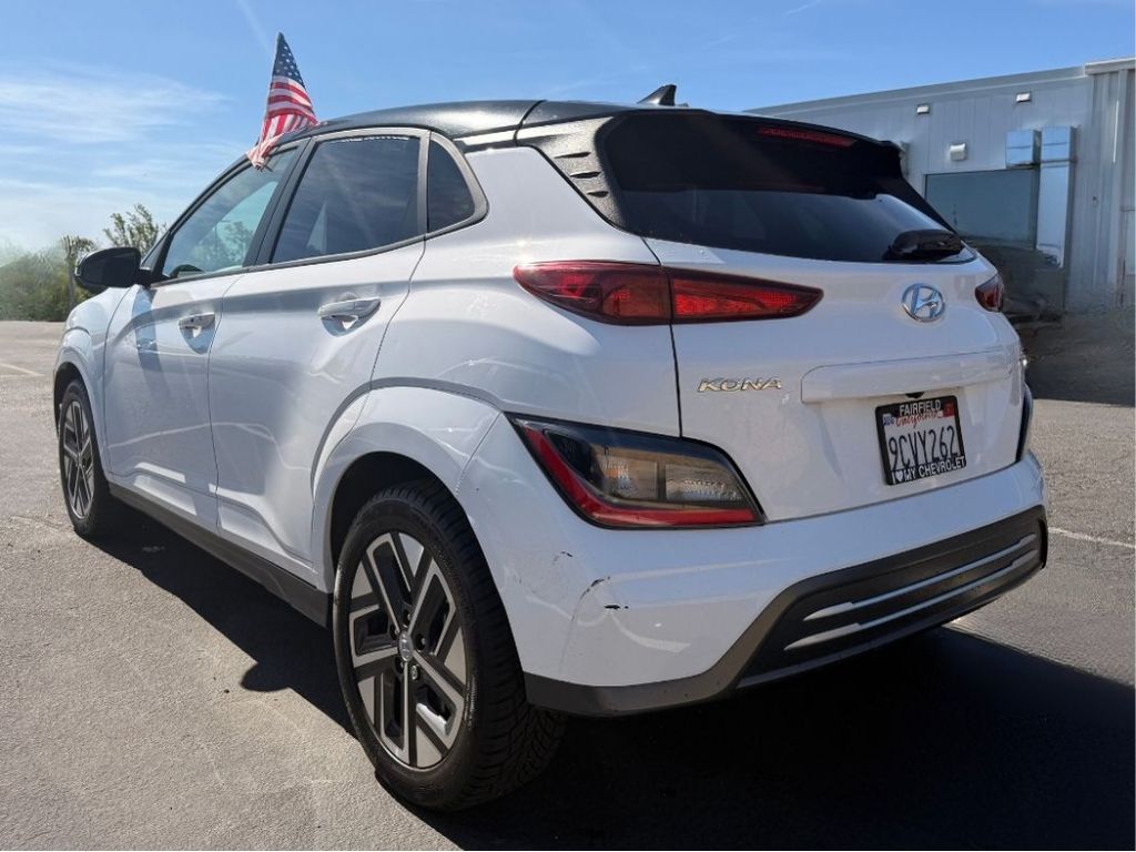 2022 Hyundai Kona EV photo 4