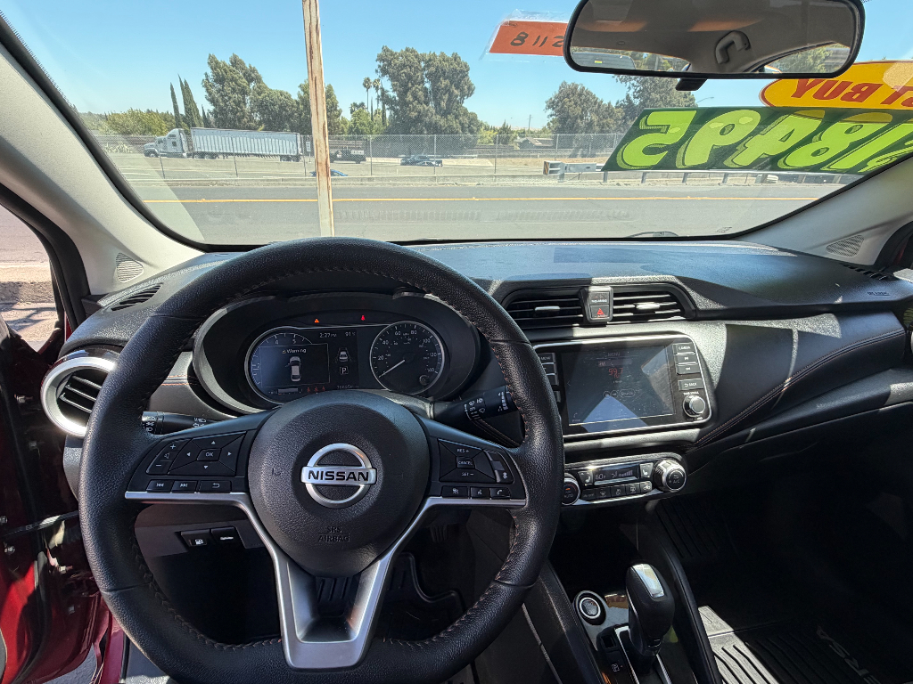 2022 Nissan Versa photo 10