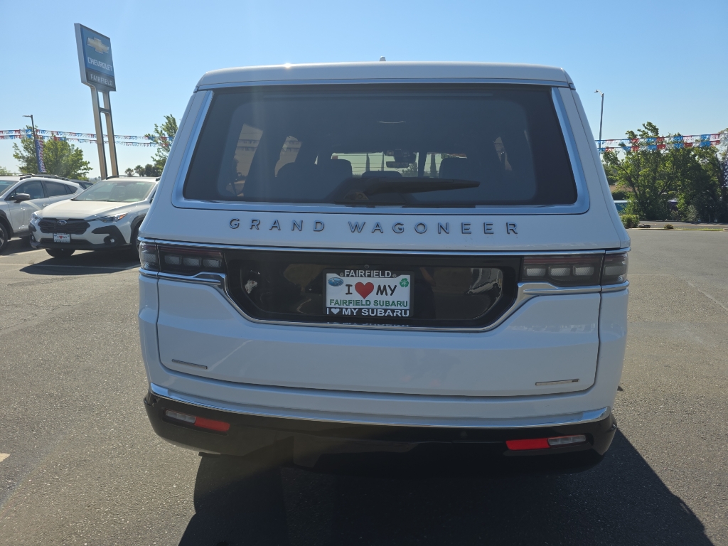 2023 Jeep Grand Wagoneer photo 5