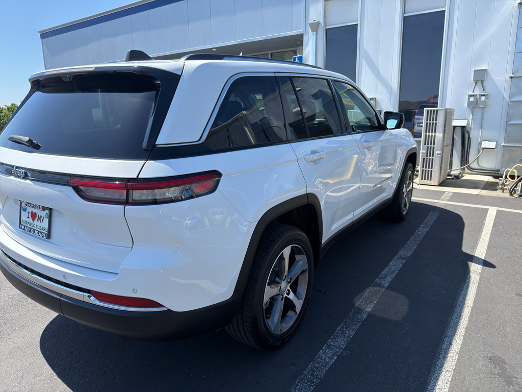 2023 Jeep Grand Cherokee 4xe photo 7