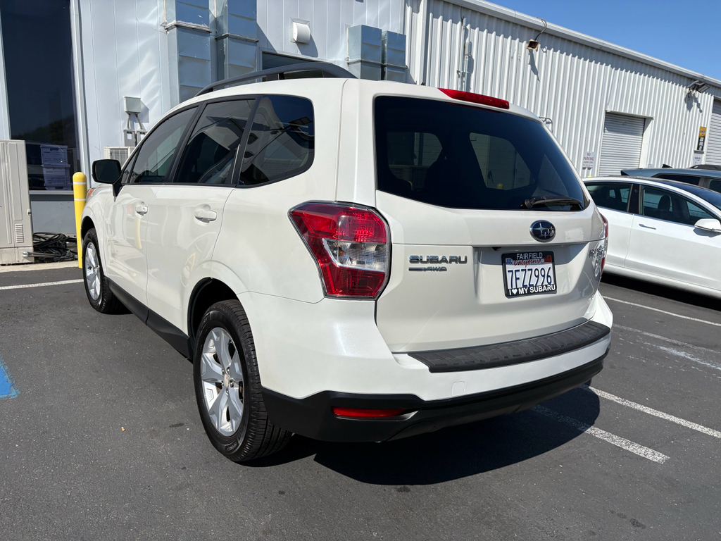 2015 Subaru Forester photo 6