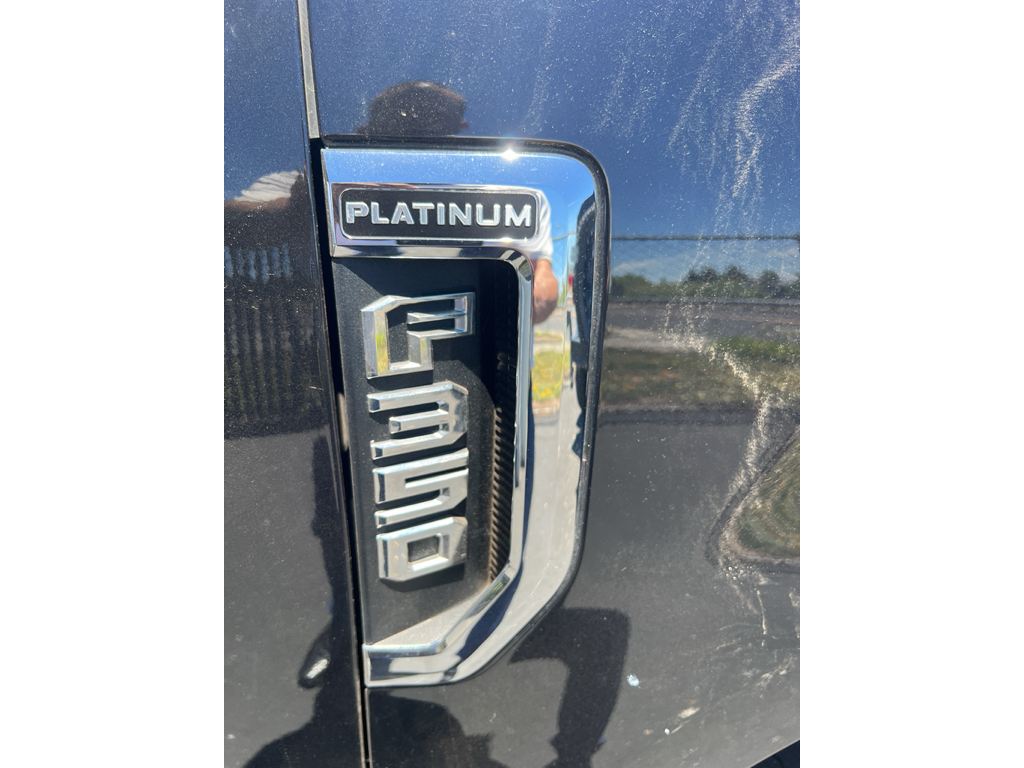2020 Ford F-350 photo 22