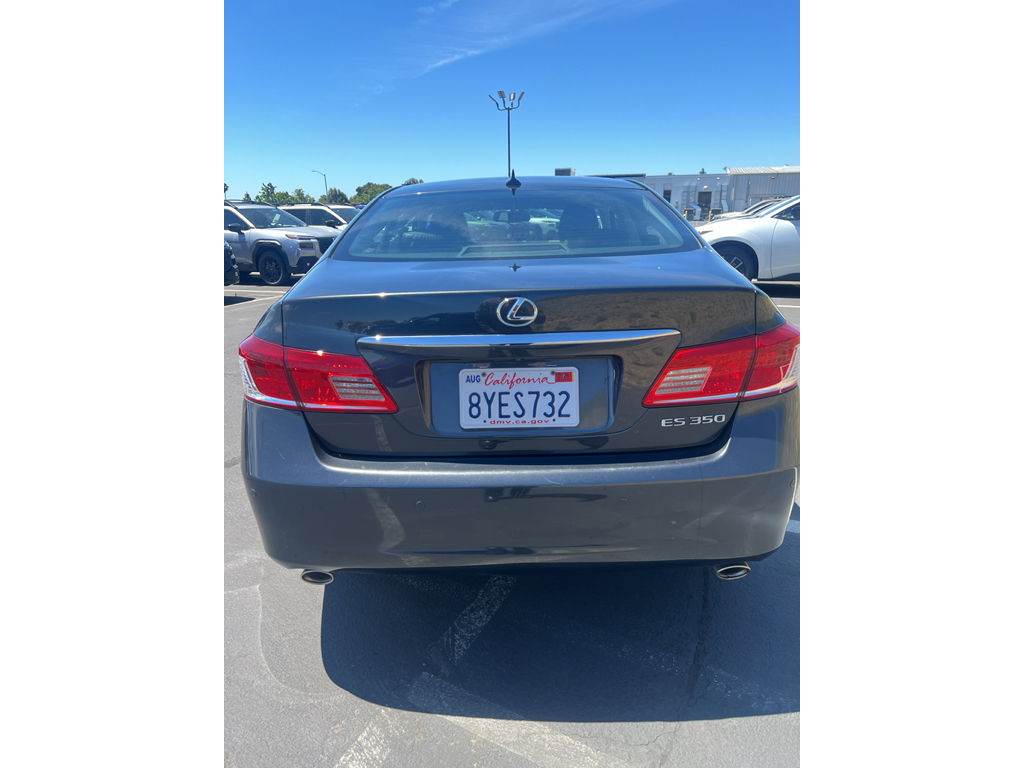 2011 Lexus ES 350 photo 3
