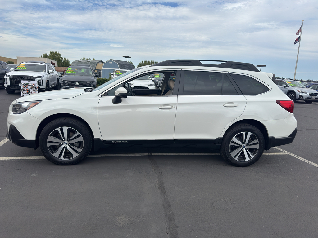 2019 Subaru Outback photo 2