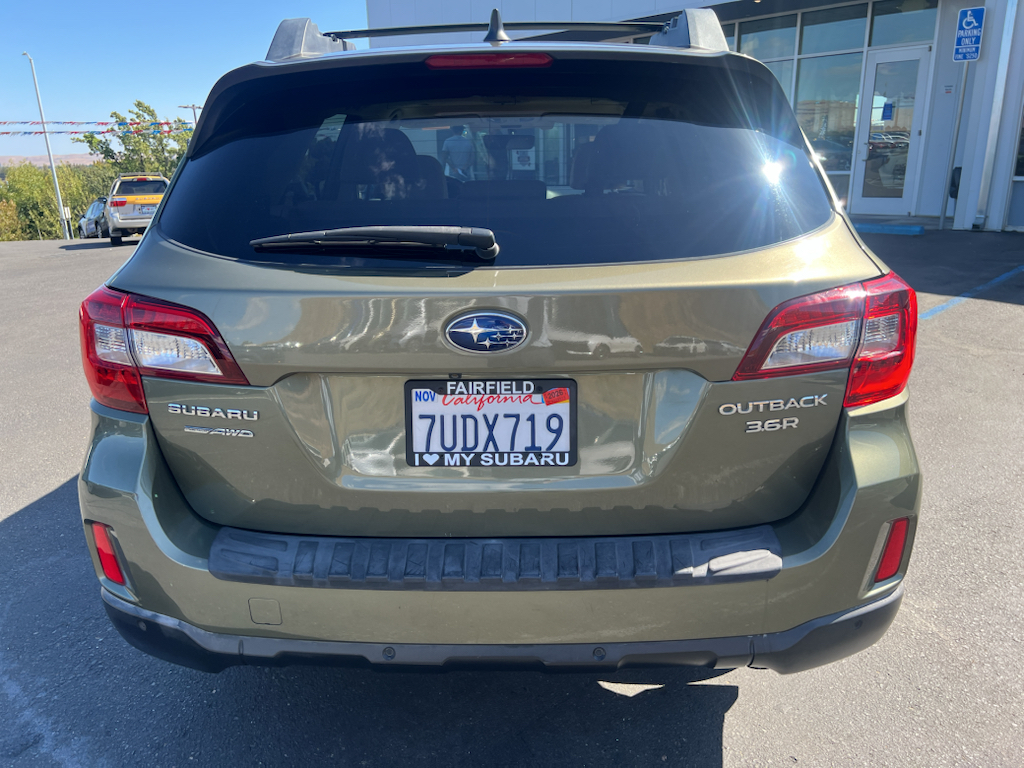 2017 Subaru Outback photo 3