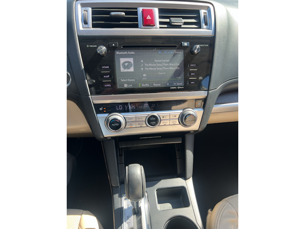 2017 Subaru Outback photo 8