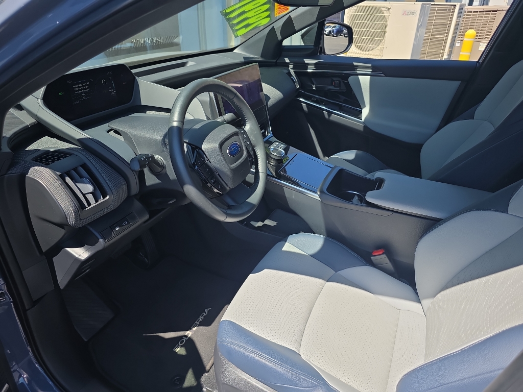 2023 Subaru Solterra photo 6