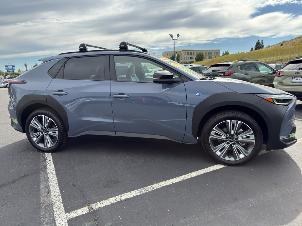2023 Subaru Solterra photo 6