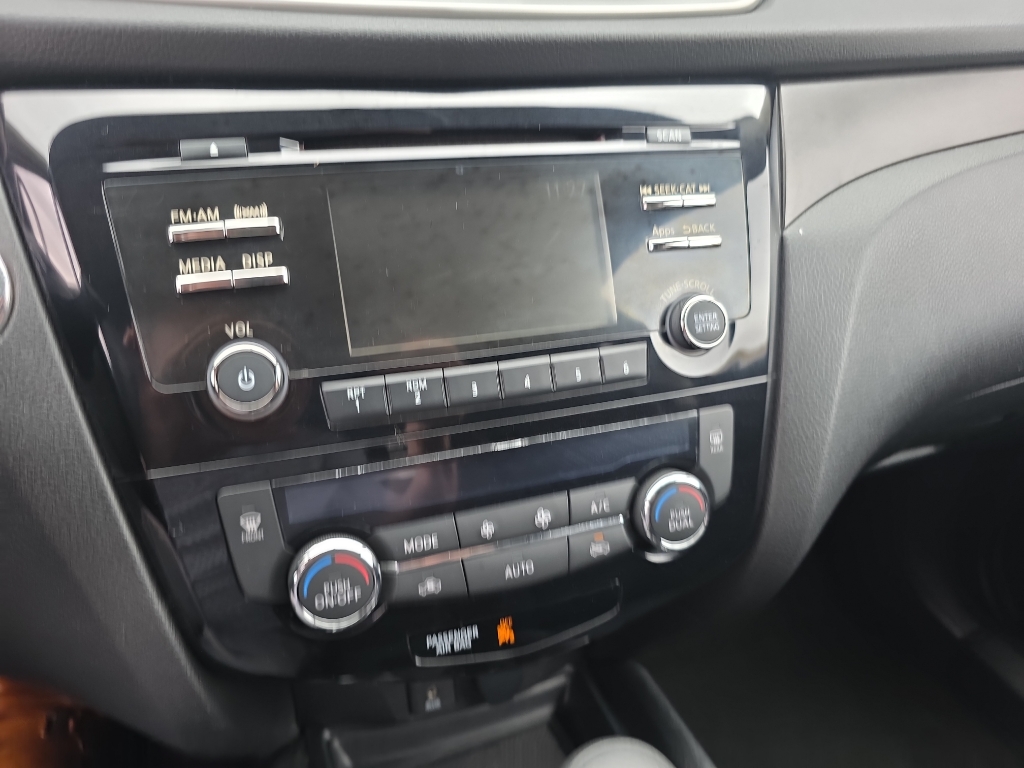 2016 Nissan Rogue photo 6