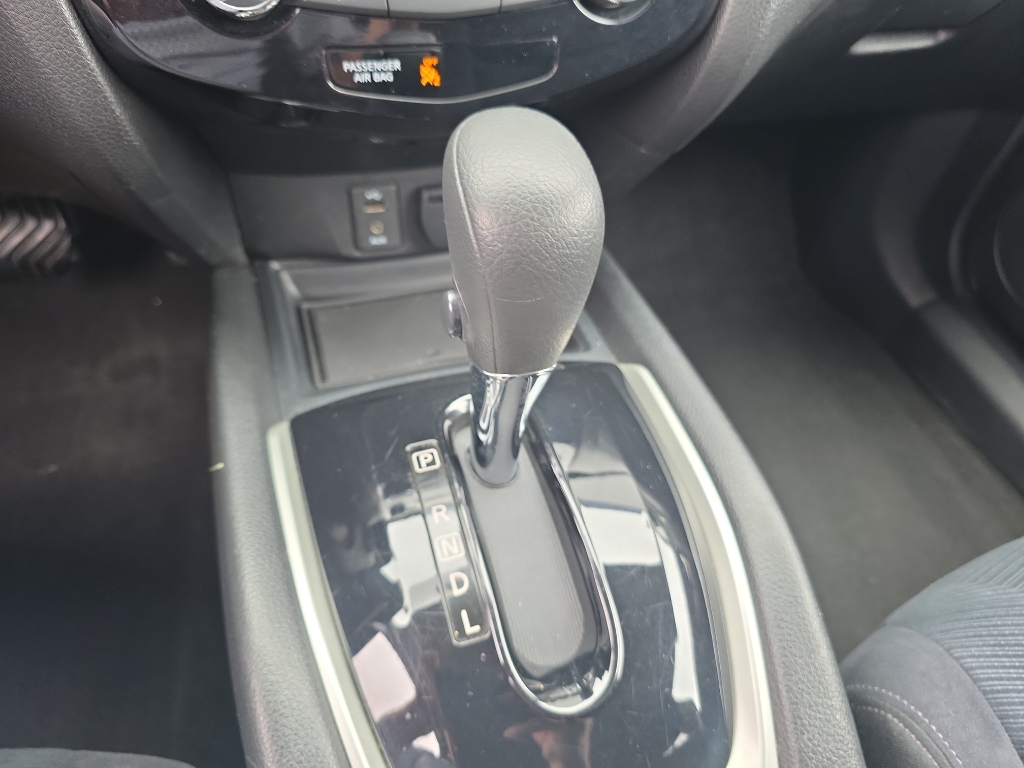 2016 Nissan Rogue photo 7