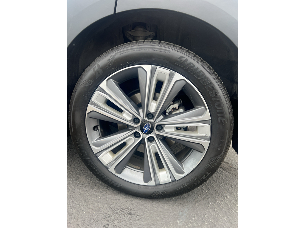 2023 Subaru Solterra photo 5
