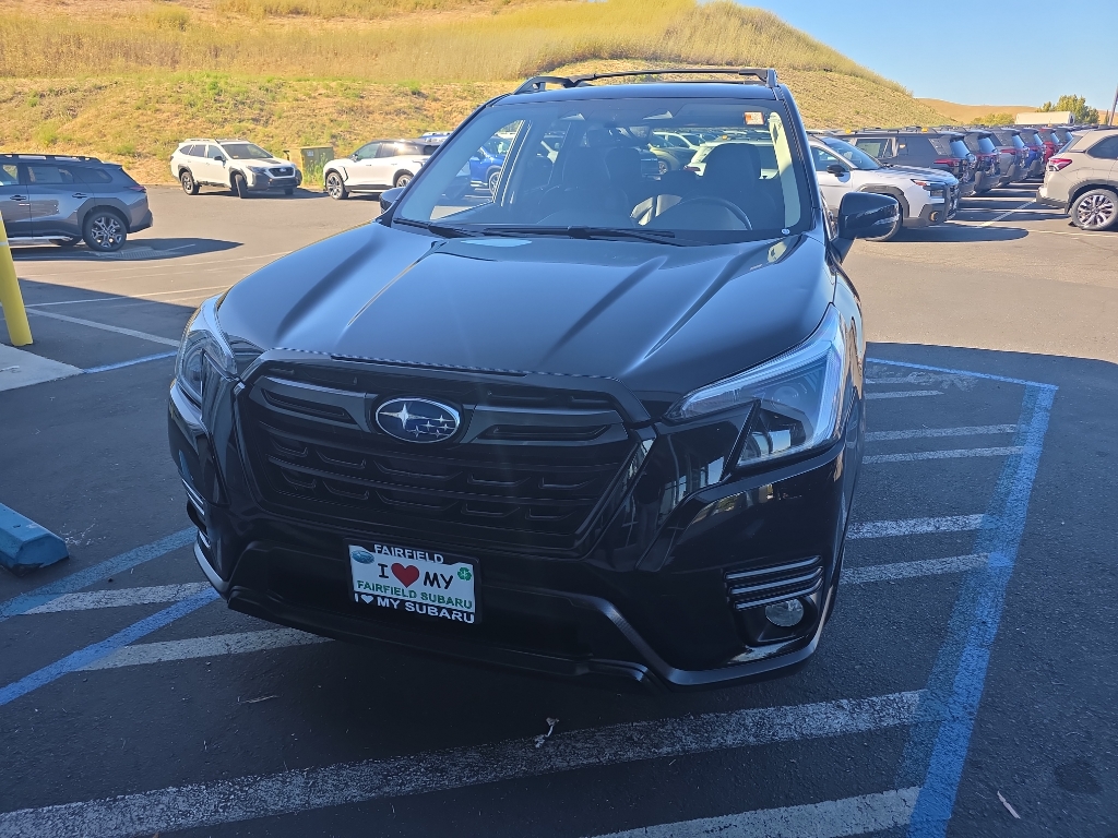 2022 Subaru Forester photo 3