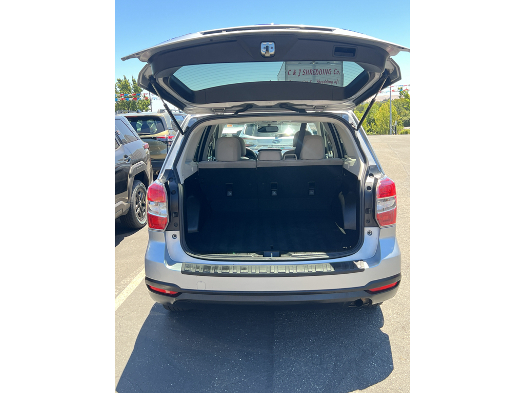 2015 Subaru Forester photo 6