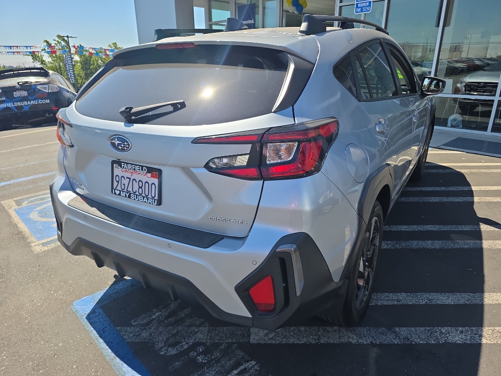 2024 Subaru Crosstrek photo 3