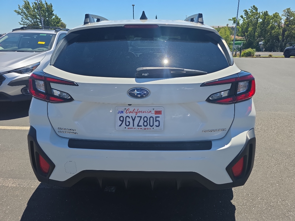 2024 Subaru Crosstrek photo 3