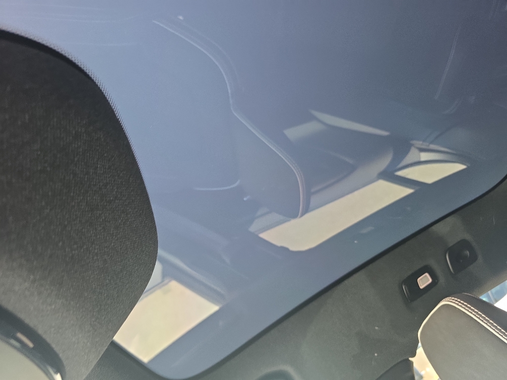 2023 Volvo C40 Recharge photo 4