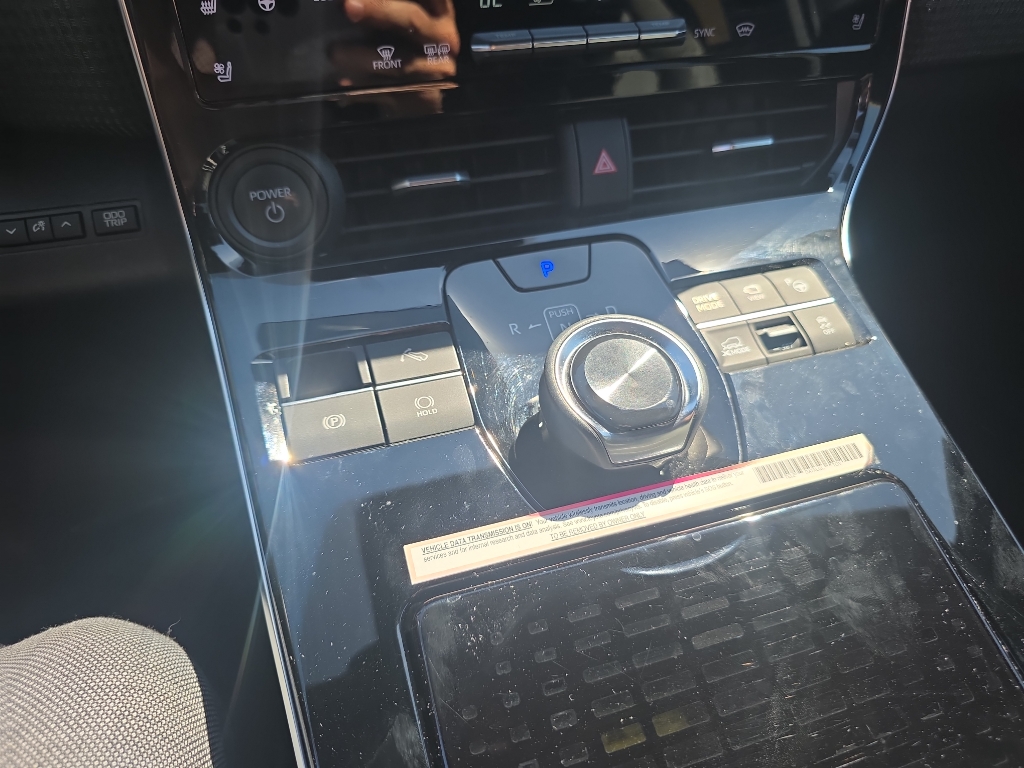 2023 Subaru Solterra photo 8