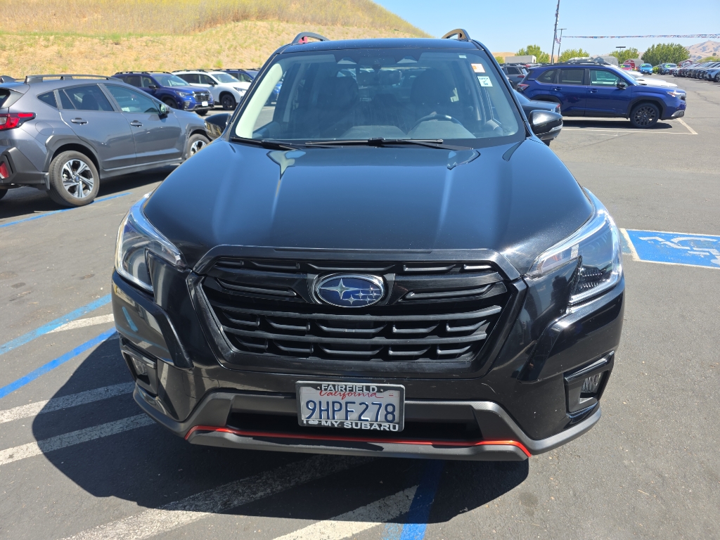 2023 Subaru Forester photo 2