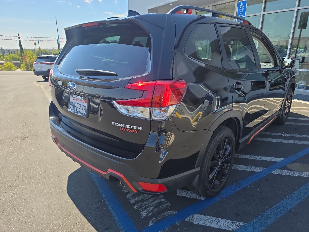 2023 Subaru Forester photo 3