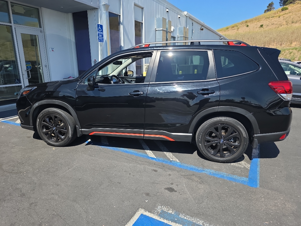 2023 Subaru Forester photo 5