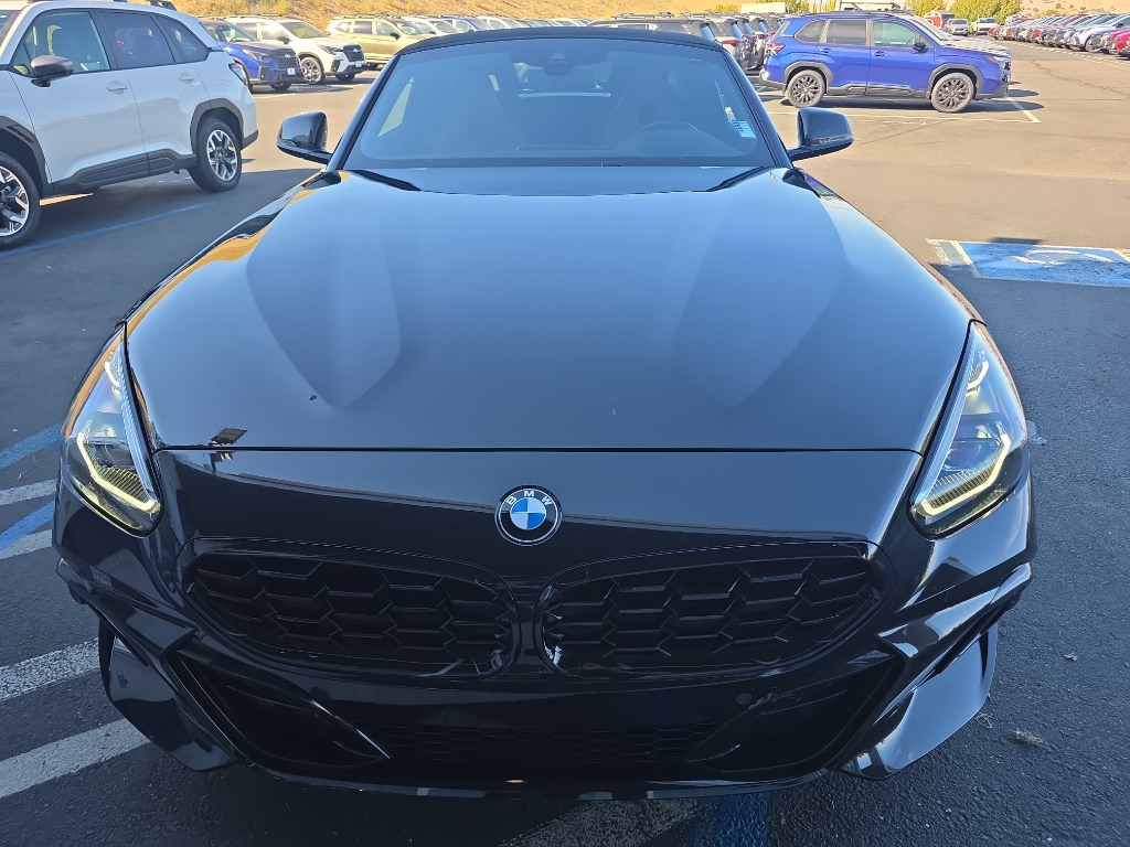 2023 BMW Z4 photo 2