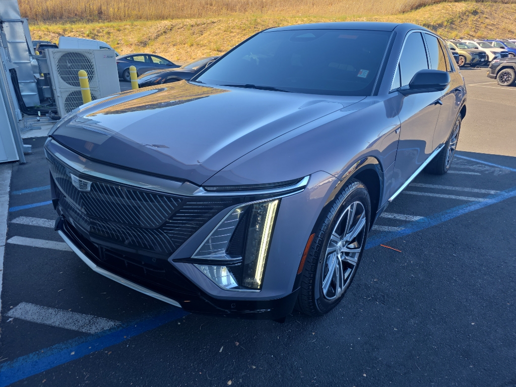 2024 Cadillac Lyriq photo 1