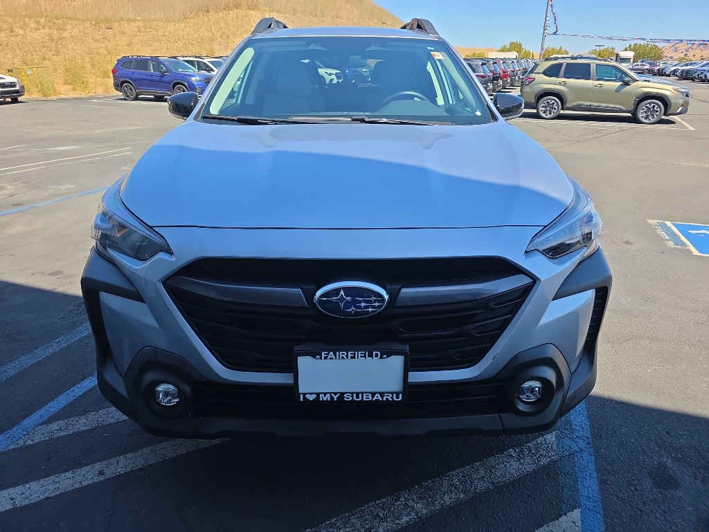 2023 Subaru Outback photo 2