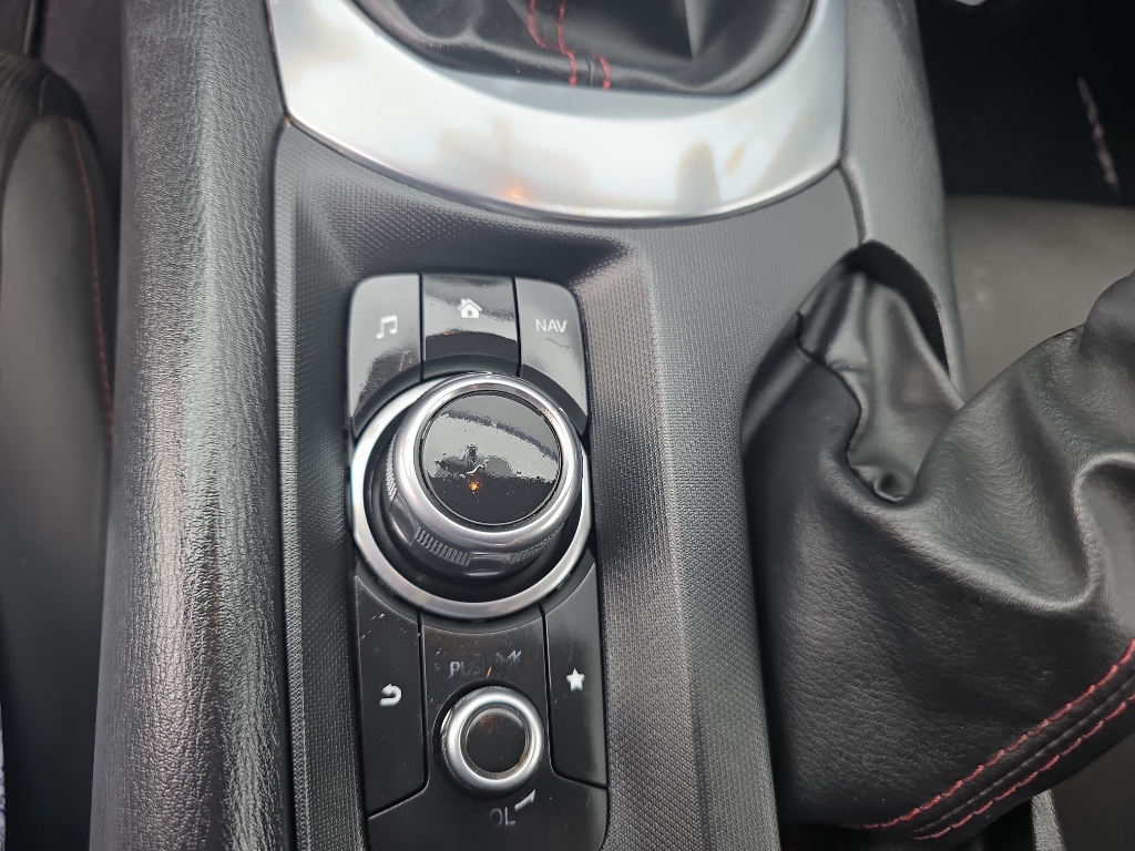 2016 Mazda MX-5 Miata photo 9