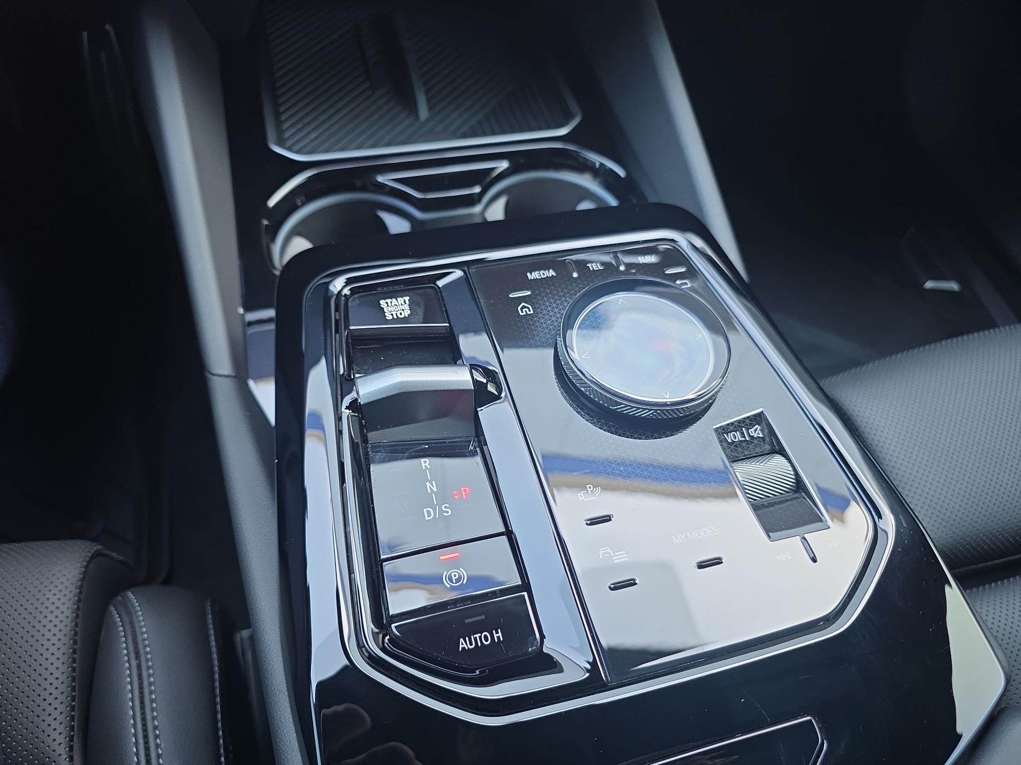 2026 BMW 5 series photo 9
