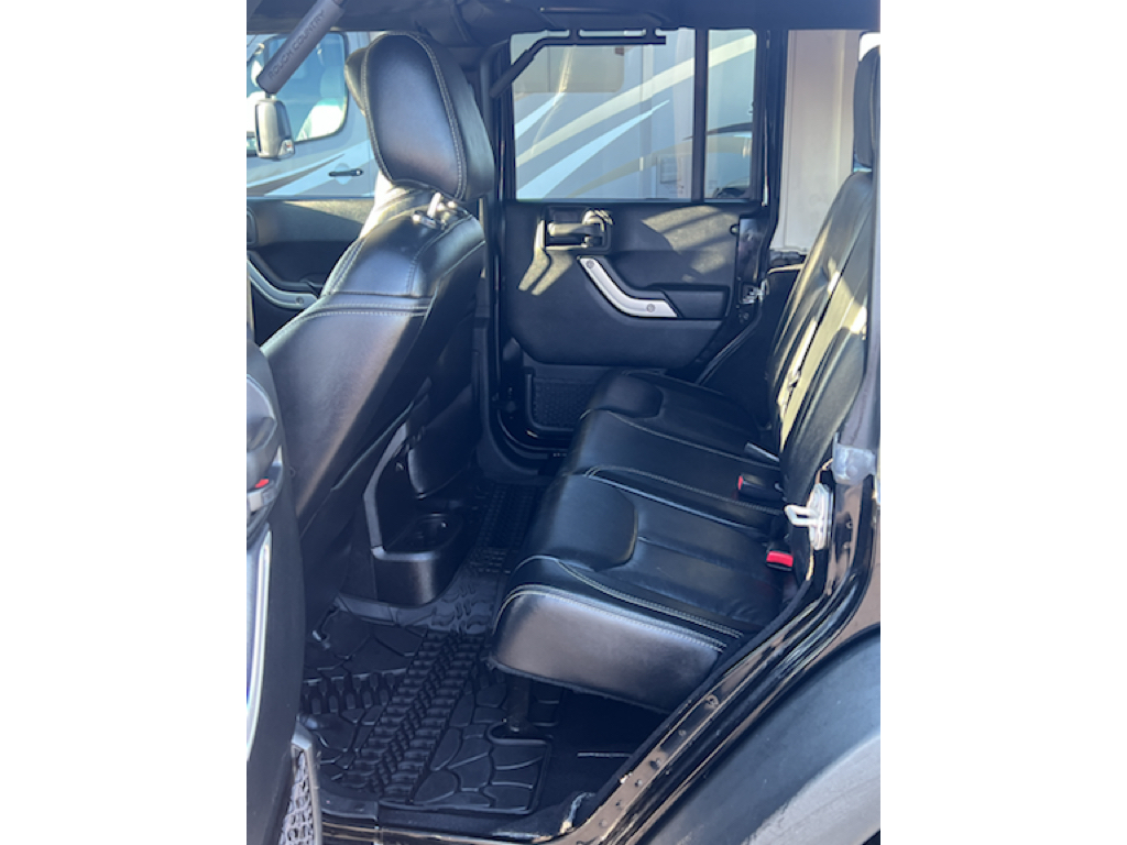 2017 Jeep Wrangler photo 6