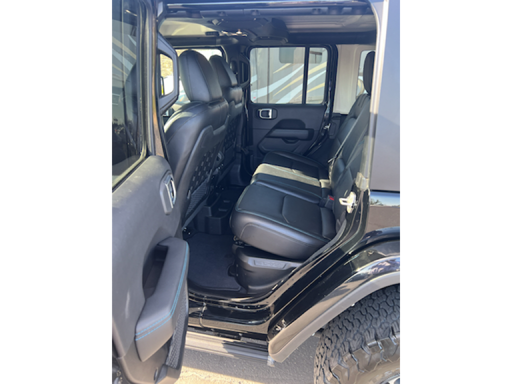 2023 Jeep Wrangler 4xe photo 7