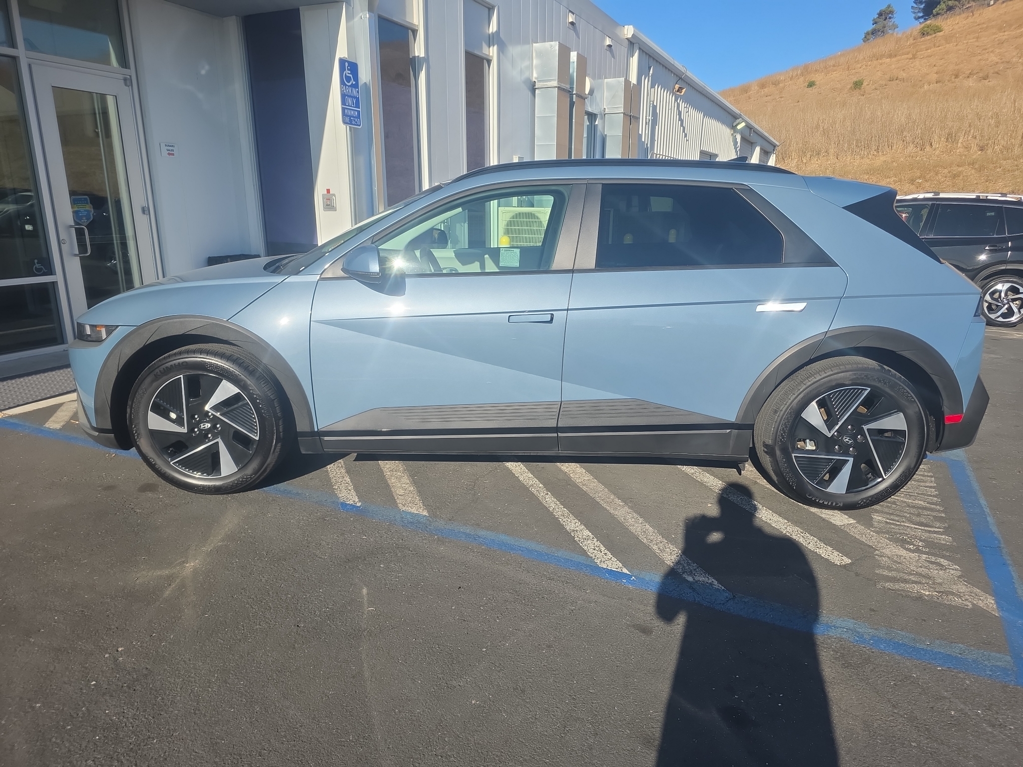 2025 Hyundai IONIQ 5 photo 3