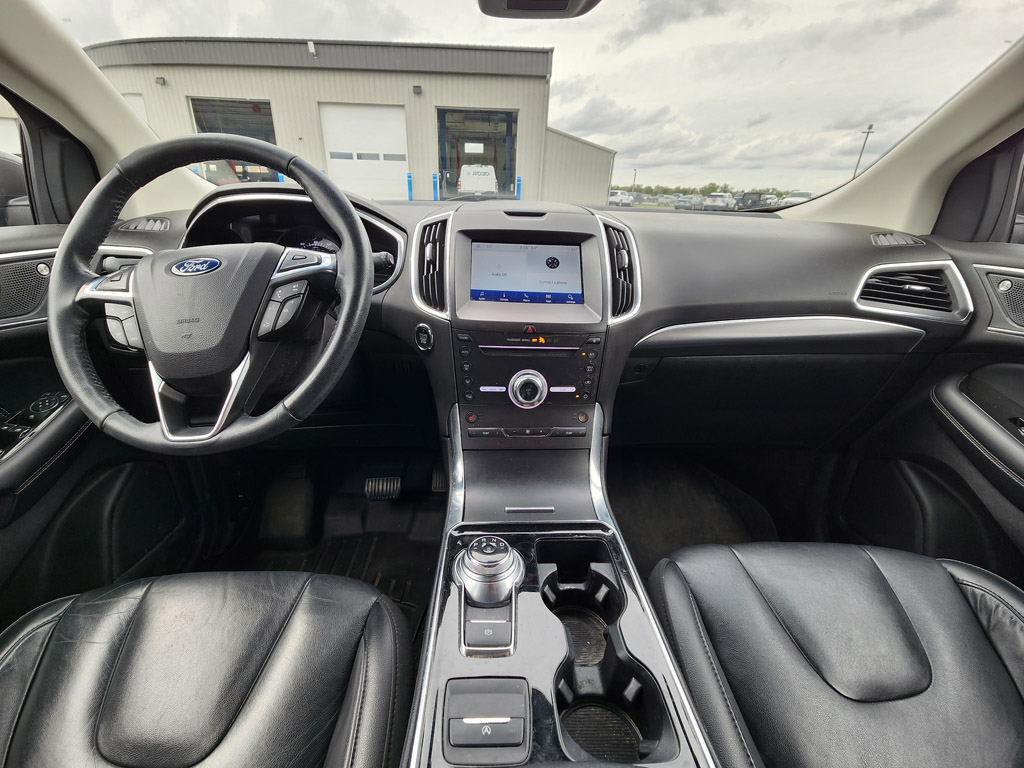 2019 Ford Edge Titanium - Photo 11