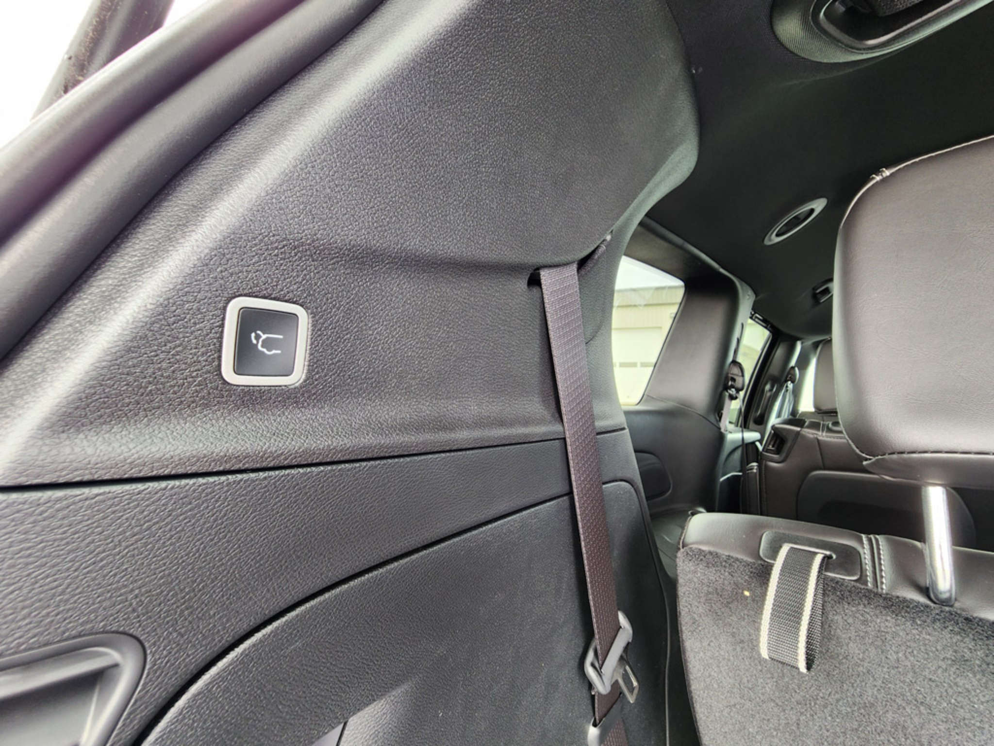 2026 Chrysler Pacifica Select - Photo 17
