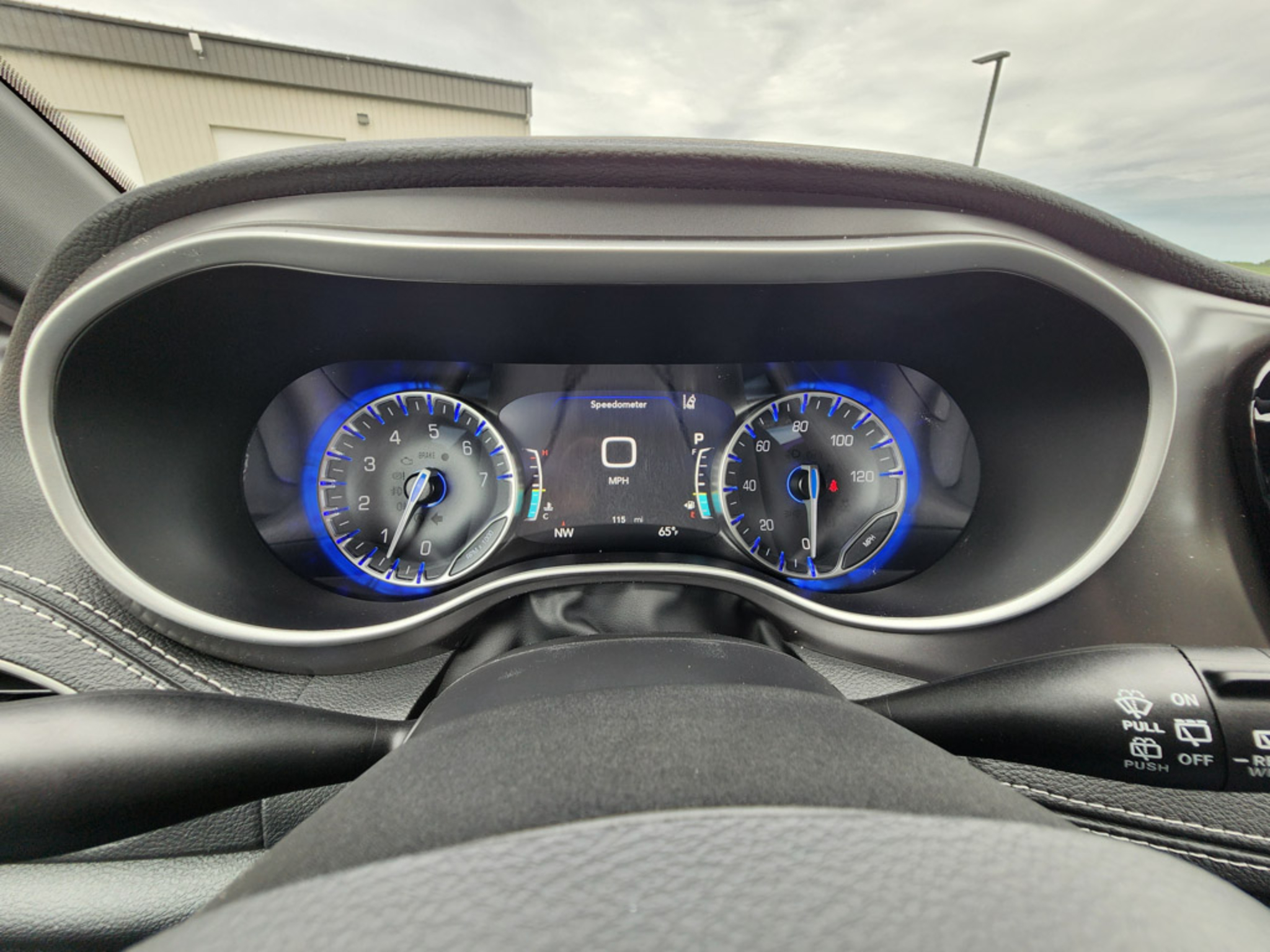 2026 Chrysler Pacifica Select - Photo 31