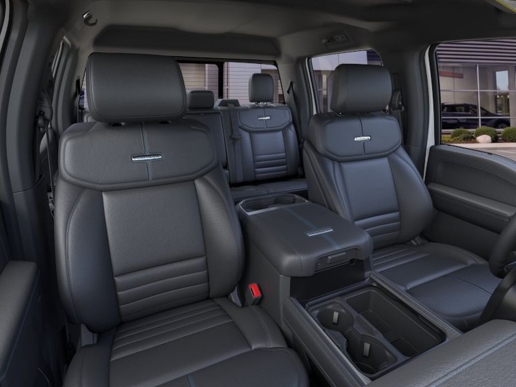 2026 Ford F-250 Super Duty Platinum - Photo 10