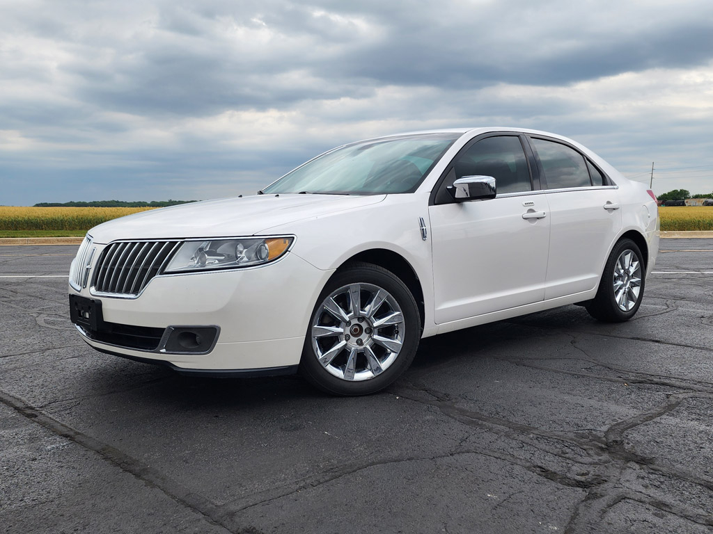 White Platinum Metallic Tri-Coat 2010 Lincoln MKZ AWD Sedan All-Wheel Drive 6-Speed Automatic