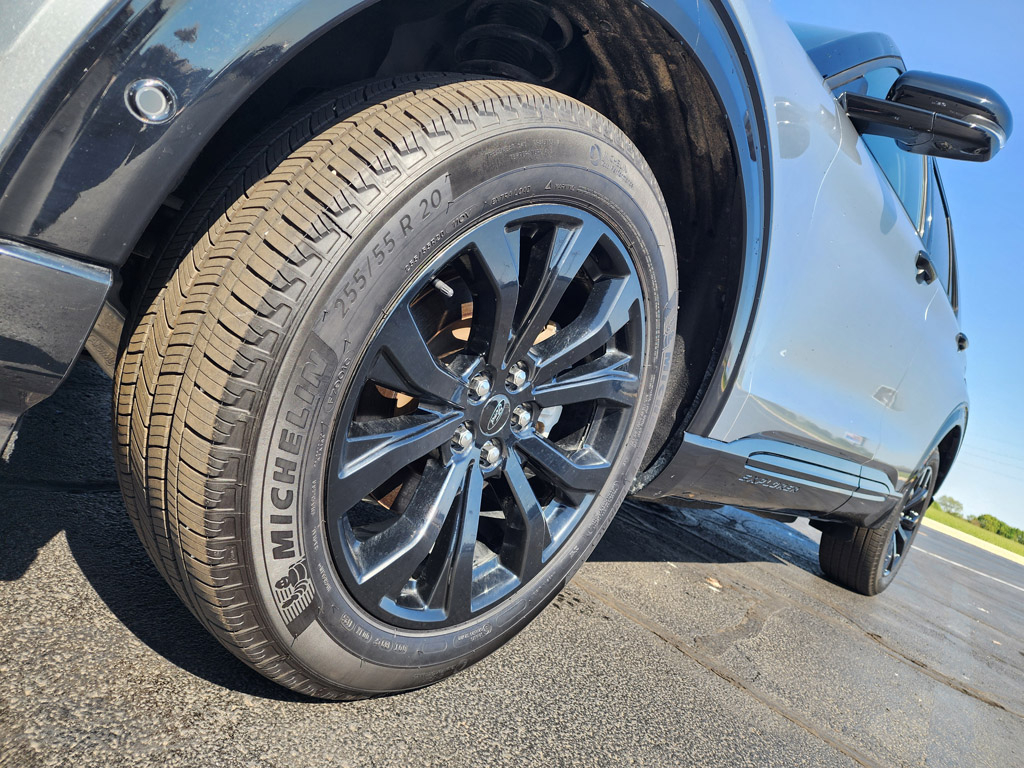 2020 Ford Explorer ST - Photo 9
