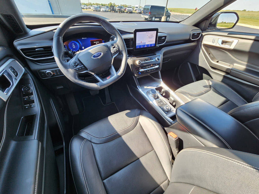 2020 Ford Explorer ST - Photo 11