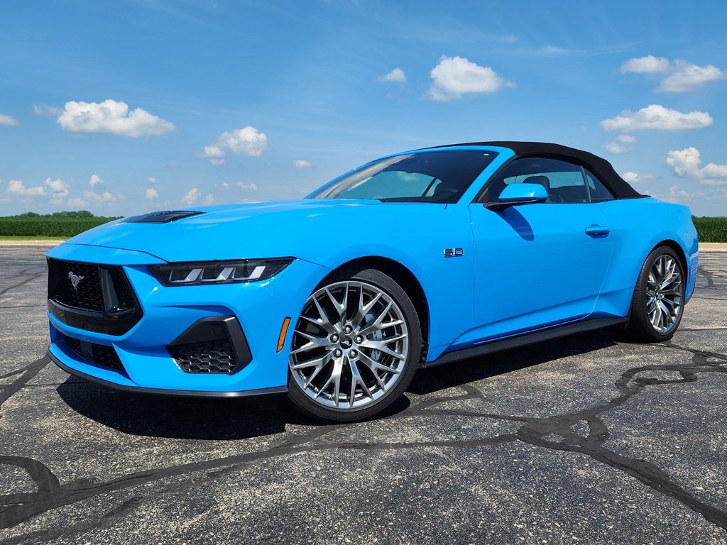 2024 Ford Mustang GT Premium's photo