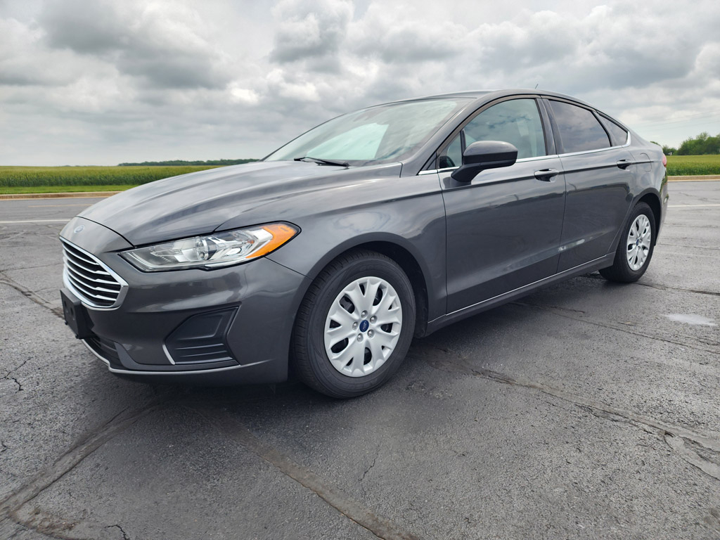 2019 Ford Fusion S FWD's photo