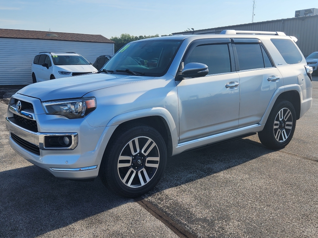 Classic Silver Metallic 2019 Toyota 4Runner SUV / Crossover All-Wheel Drive 5-Speed Automatic