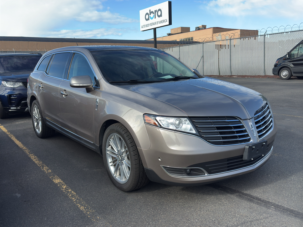 Iced Mocha Metallic 2018 Lincoln MKT Reserve AWD SUV / Crossover All-Wheel Drive 6-Speed Automatic