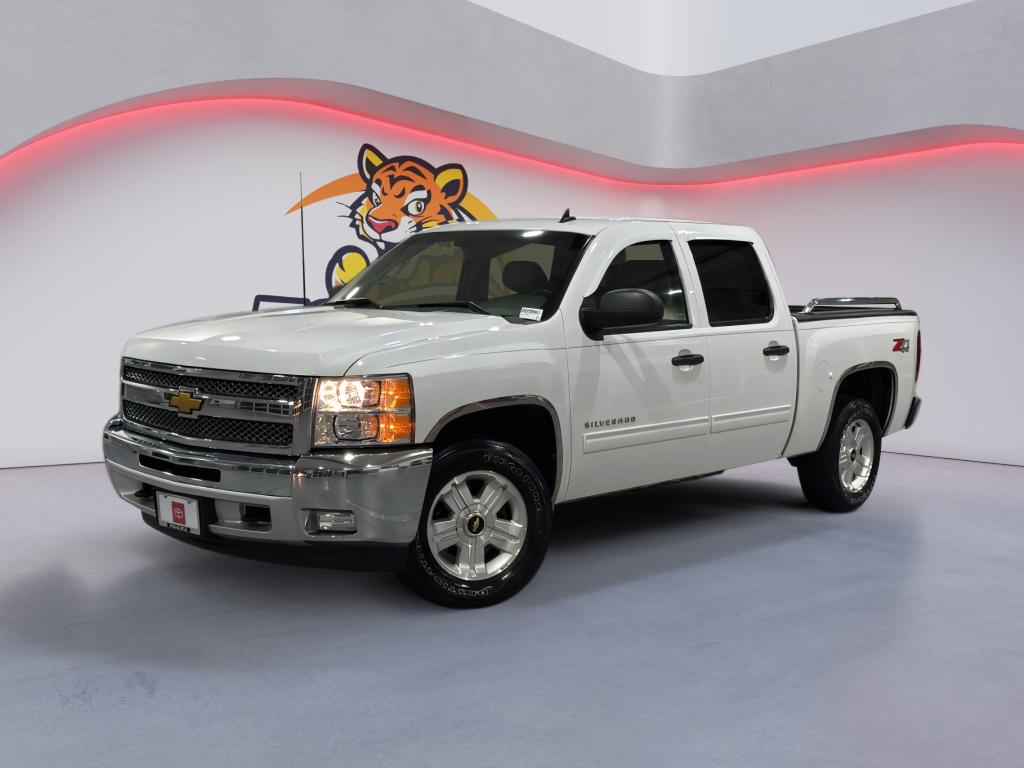 Summit White 2013 Chevrolet Silverado 1500 LT Crew Cab 4WD Pickup Truck Four-Wheel Drive 6-Speed Automatic
