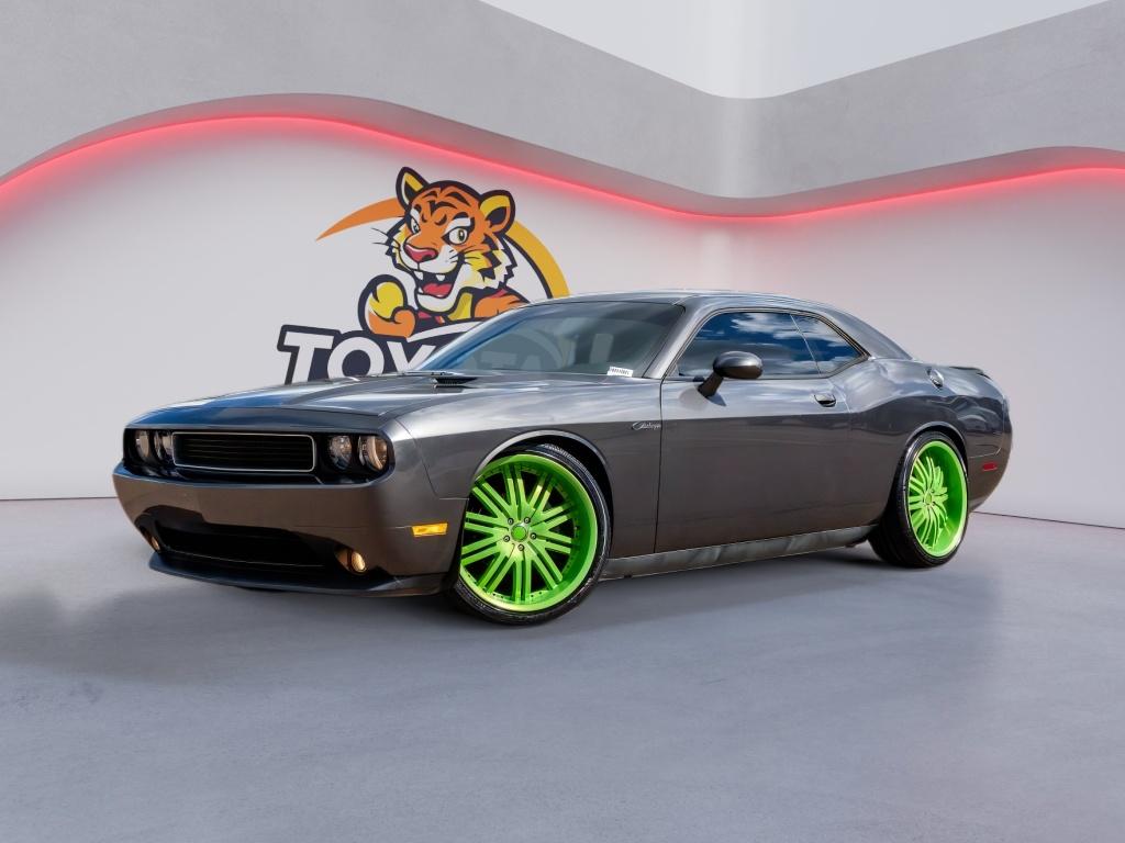 2014 Dodge Challenger SXT RWD