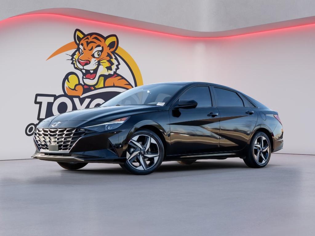 2023 Hyundai Elantra SEL FWD