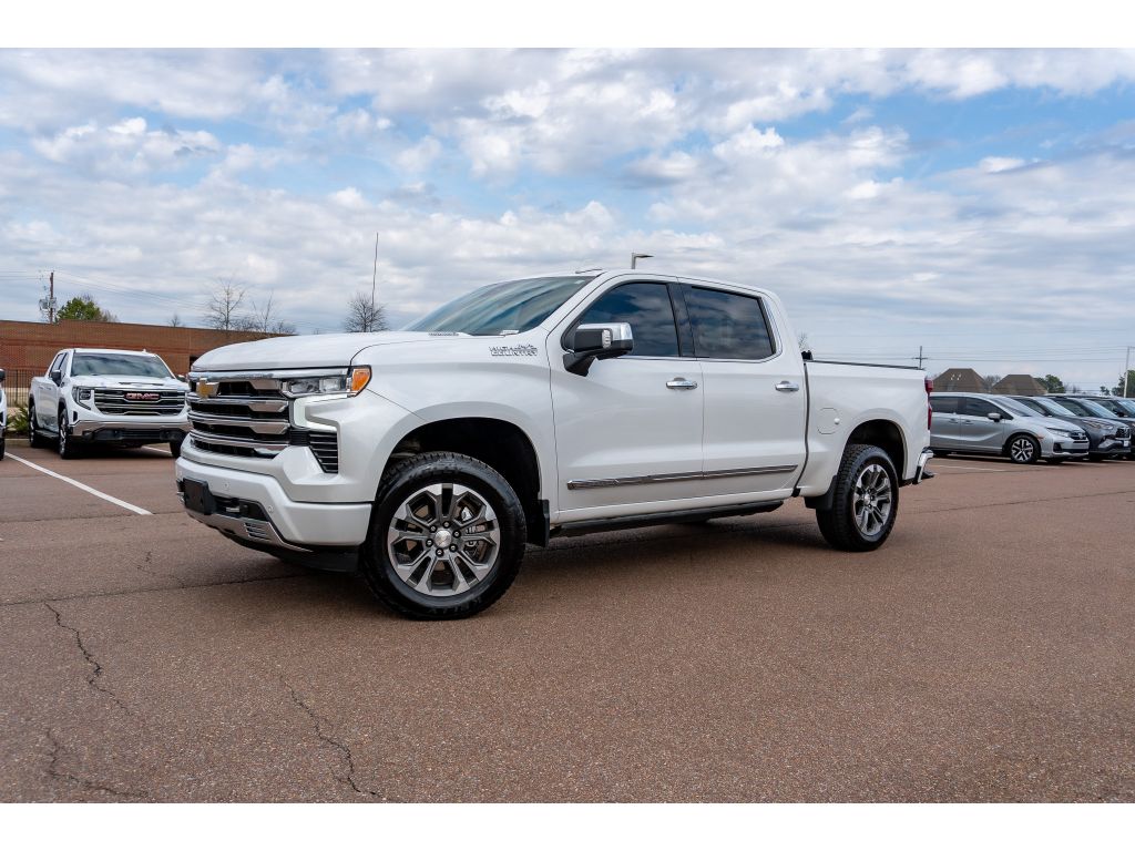 2023 Chevrolet Silverado 1500 High Country Crew Cab 4WD
