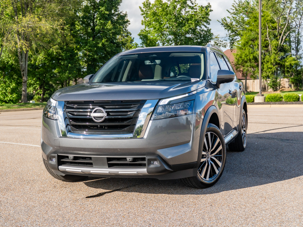 Gray (Gun Metallic) 2025 Nissan Pathfinder SUV / Crossover Front-Wheel Drive 9-Speed Automatic
