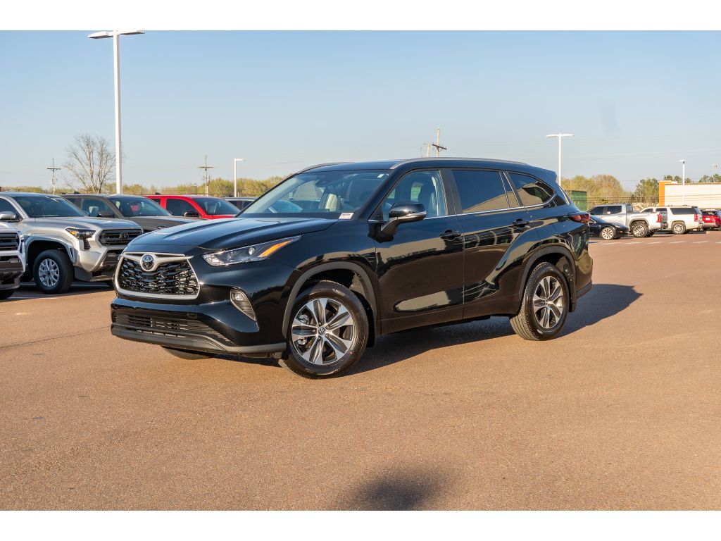 2026 Toyota Highlander XLE AWD