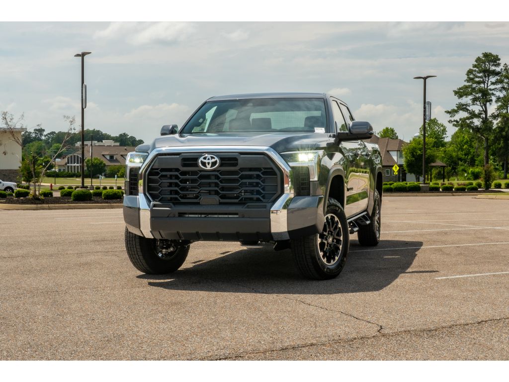 Magnetic Gray Metallic 2026 Toyota Tundra SR5 CrewMax Cab 4WD Pickup Truck Four-Wheel Drive Automatic